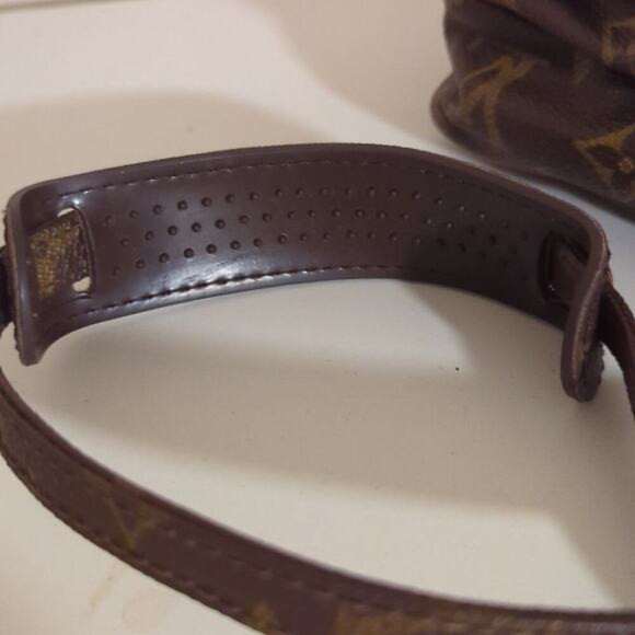 Authentic Louis Vuitton Monogram Amazone Crossbody Bag Old Model 3231L **DAMAGED - Picture 13 of 13